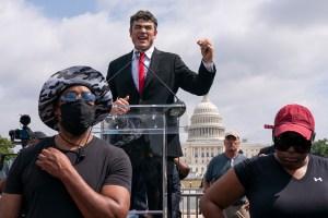 Former Green Beret’s links to extremism surface in congressional primary