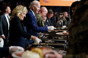 Bidens open holiday season, serve Thanksgiving meal to service members