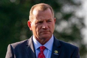 Congressman’s former commander confirms disputed Bronze Star