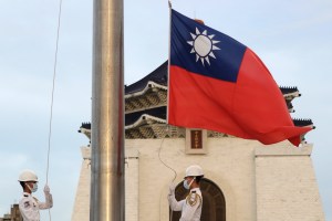 China sends 25 planes, 3 ships toward Taiwan