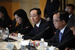 Chinese diplomats oppose US military presence in Philippines