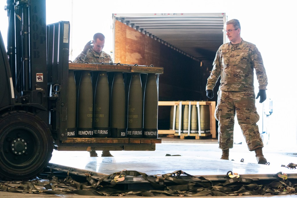 Half of US public approves of Washington’s arms deliveries to Ukraine