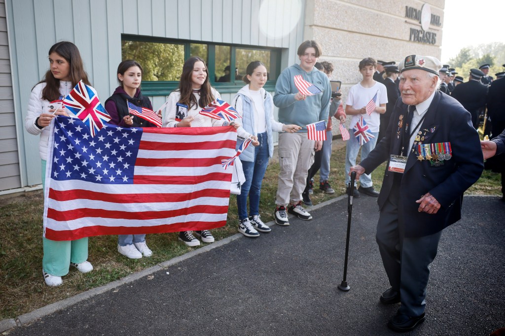 From pancakes to pizza, Veterans Day deals can save you some dough