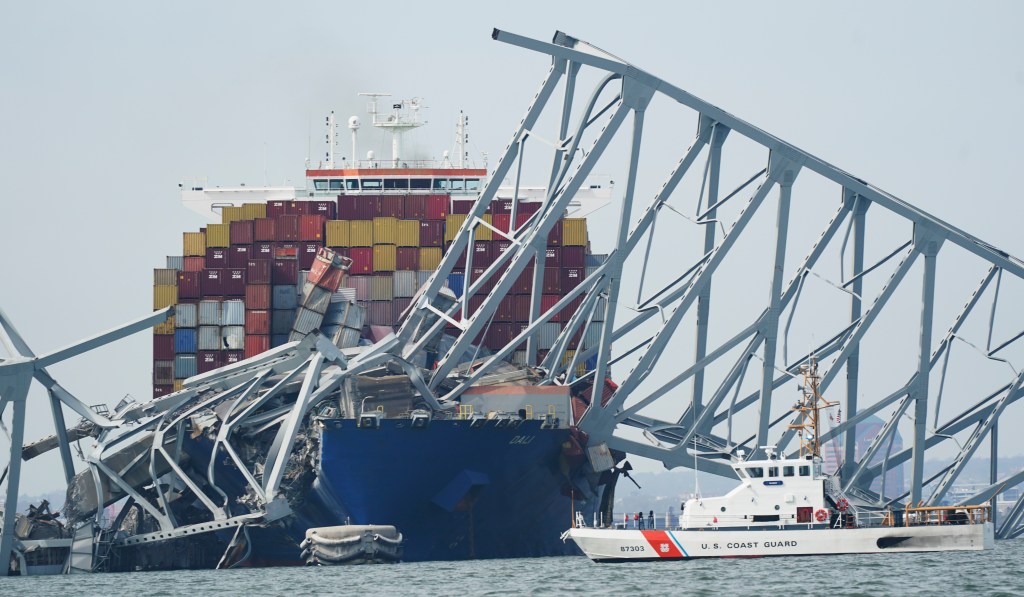 Cops had about 90 seconds to stop traffic before Baltimore bridge fell