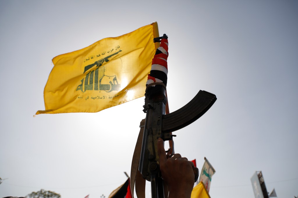 US fighter jets and ships strike Yemen’s Iran-backed Houthi rebels