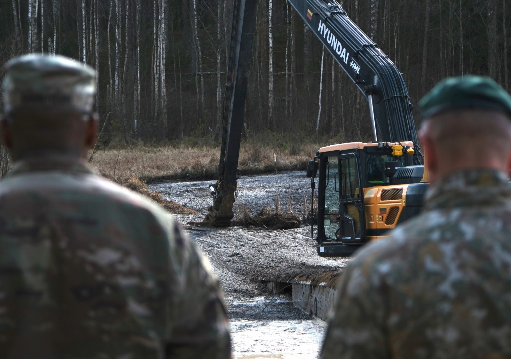 Navy divers, Polish forces to aid in recovery of missing US soldiers