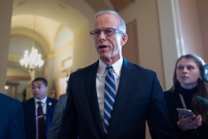Senate inches closer to vote on government shutdown deal