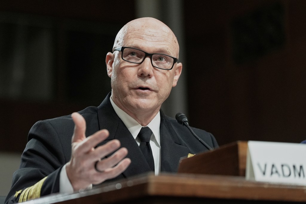 Navy admiral who oversaw strike on boat survivors to brief lawmakers