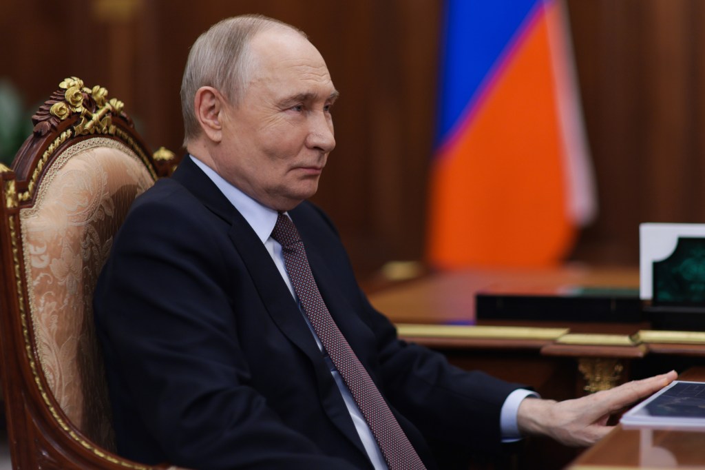 Russia provided Iran with information that can help Tehran strike US military, sources say