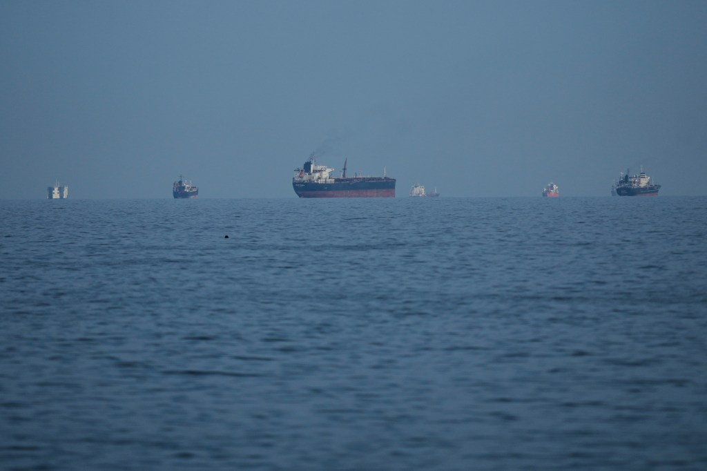The ‘simple maneuver’ of opening Hormuz strait carries great risks, analysts say