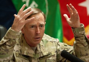 Petraeus says Israel should try U.S.-style counterinsurgency in Gaza