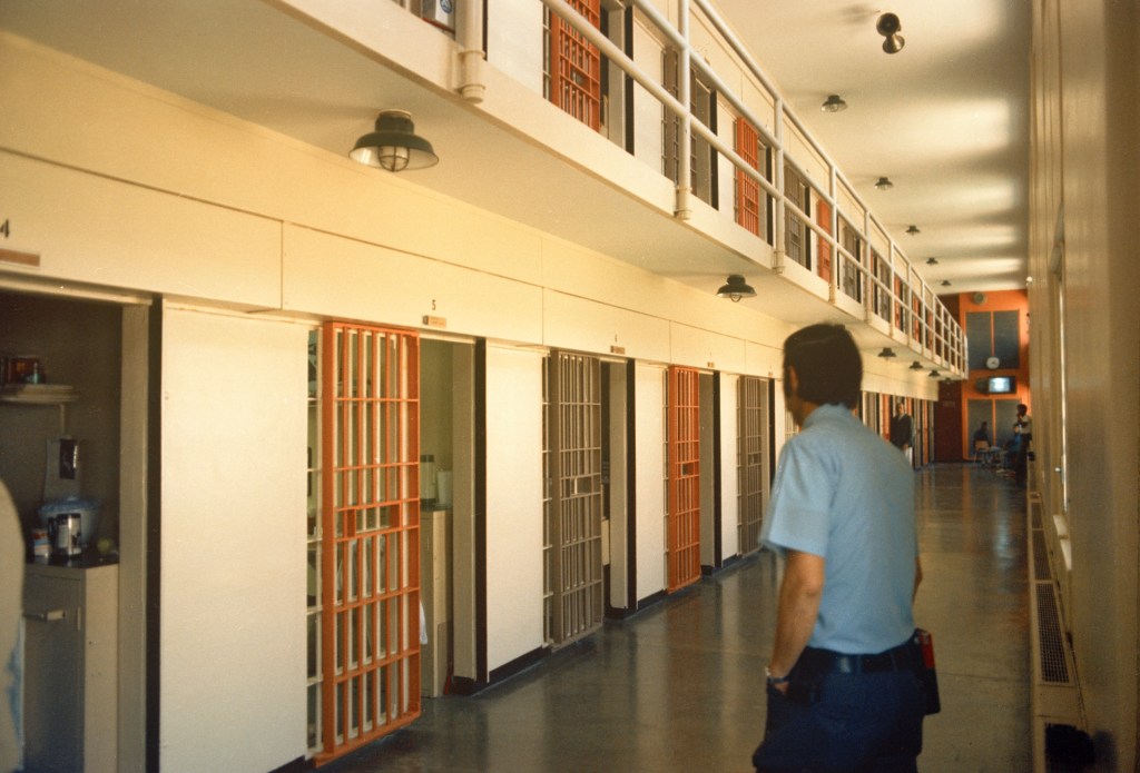 Bureau of Prisons raises corrections officer candidate age limit to 40
