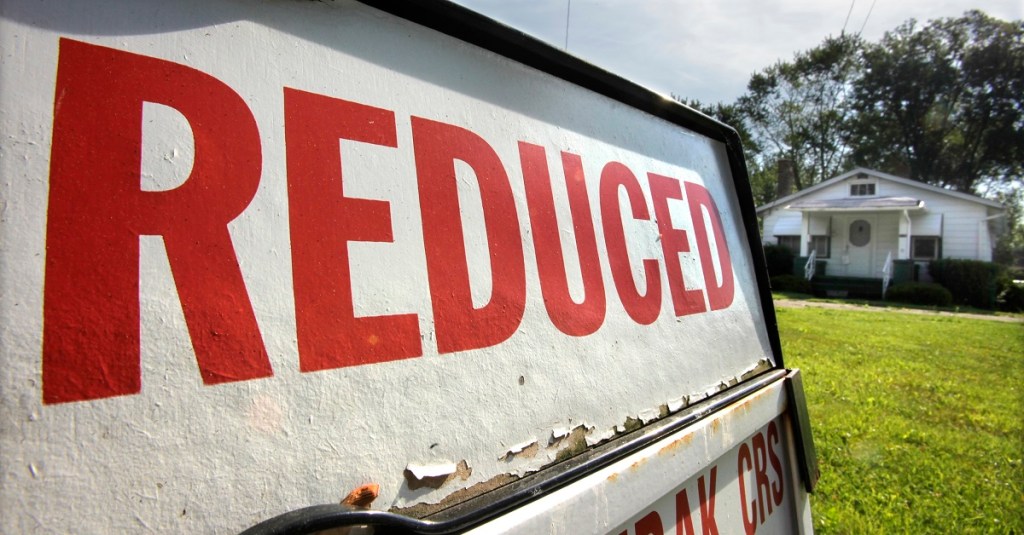 Two words that can cost you thousands while selling a home