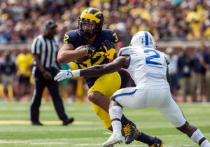 No. 7 Michigan leans on kicking game, beats Air Force 29-13