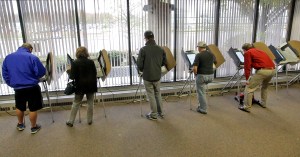 As midterms approach, Americans are skeptical of federal government