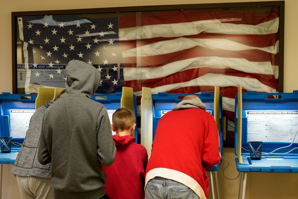 LIVE COVERAGE on election night: Voting results and the military impact