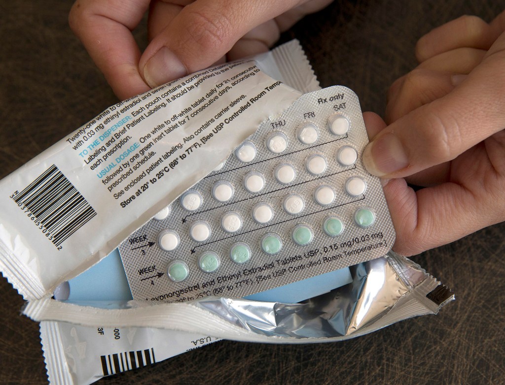 Yearlong birth control supply for female vets could cut costs and unplanned pregnancies