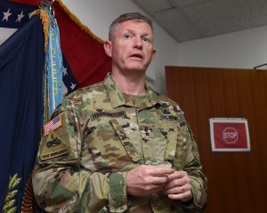 Army investigates two-star for sending inappropriate messages to enlisted soldier’s wife