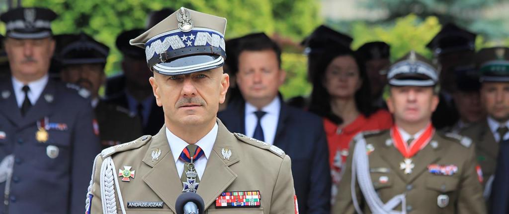 Polish armed forces chief on walking the line with Russia