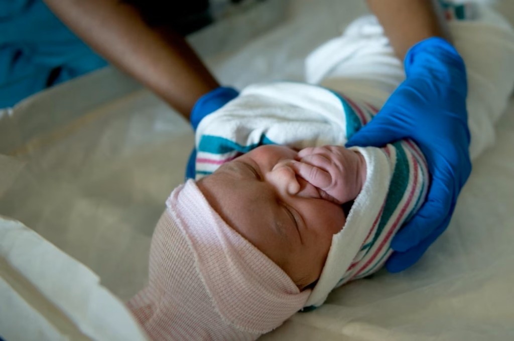 Health officials reverse decision on pregnant women at Kadena Air Base