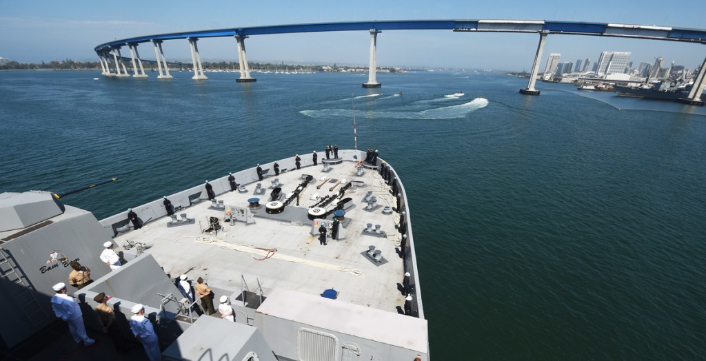 AT&T sees progress in Navy’s 5G smart warehouse experiment