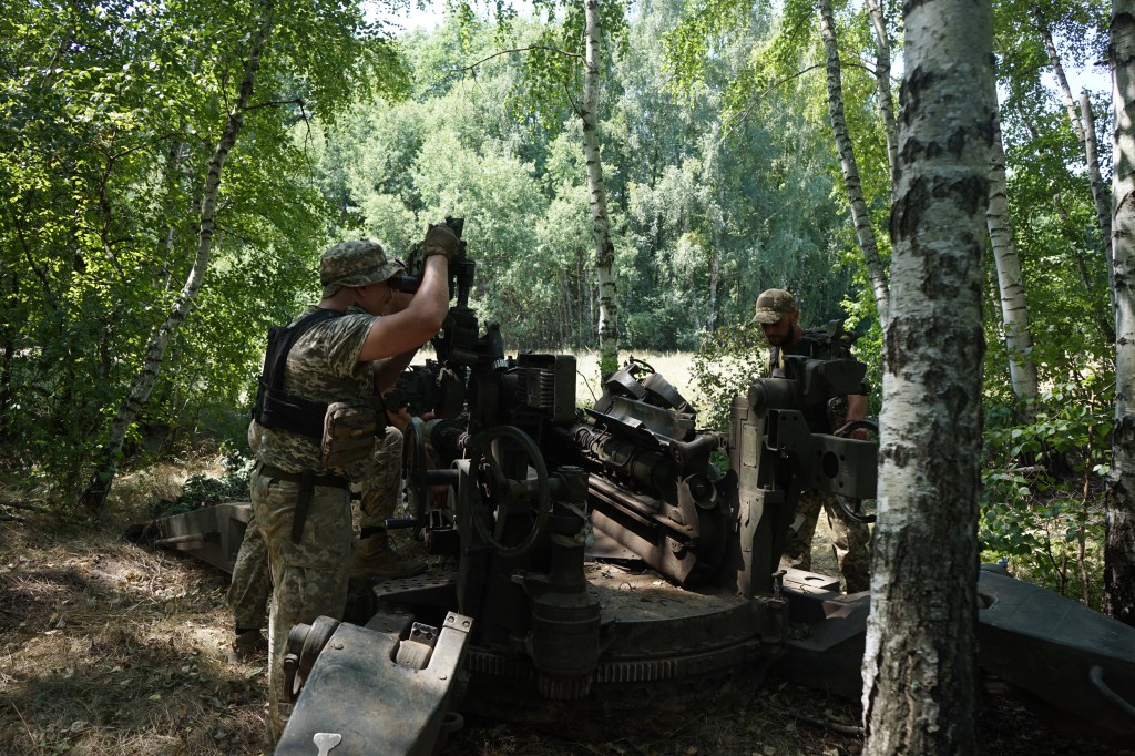 In a world of drones, Ukraine’s artillerymen rushed to defend Kharkiv