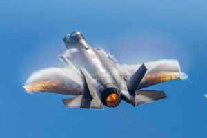 Upgraded F-35s fly with partial software as DOD hunts for delivery fix