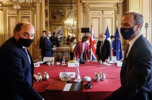 British defense boss commiserates a bit with France over Australia submarine breakup