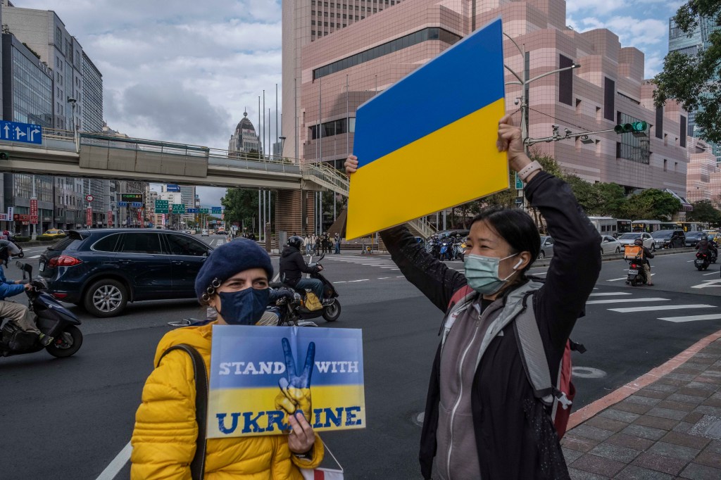 War in Ukraine is a warning to China of the risks in attacking Taiwan