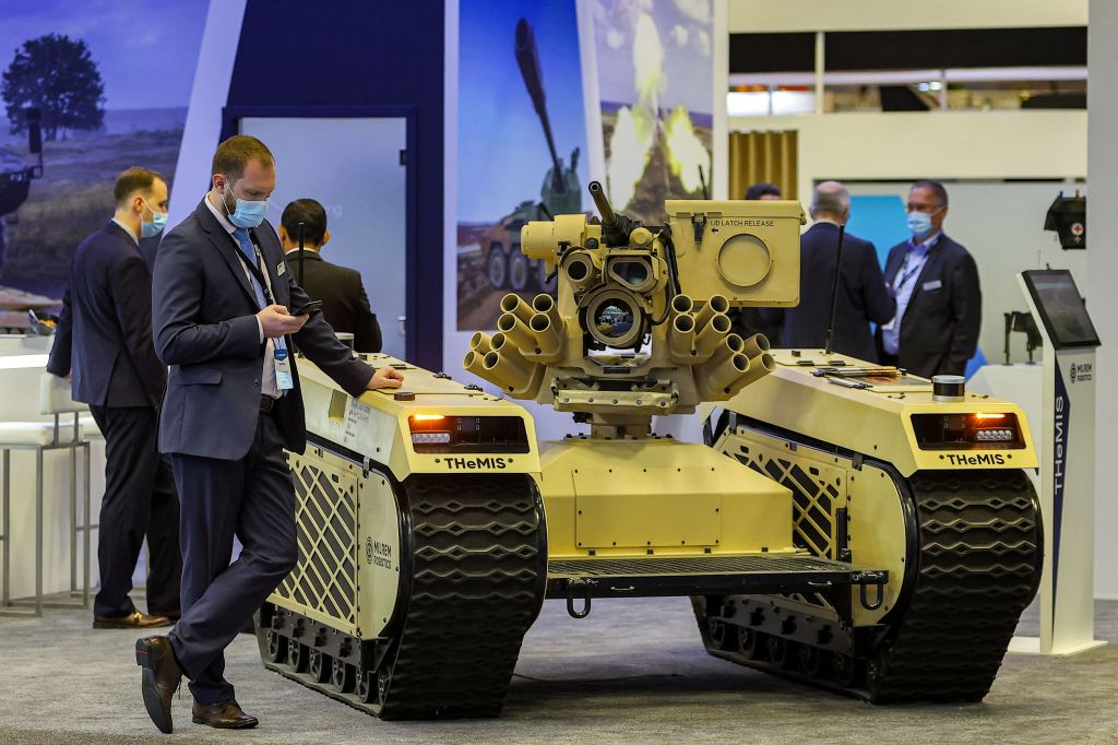 Estonian-made combat robots in Ukraine now come with Starlink