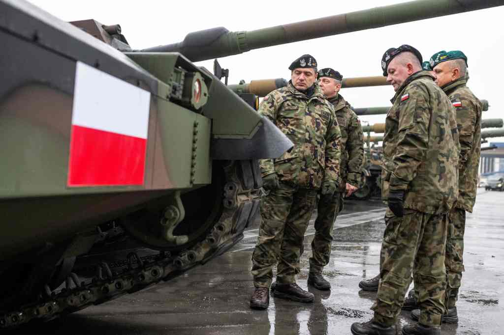 Poland doubles down on South Korean tanks with $6.5 billion deal