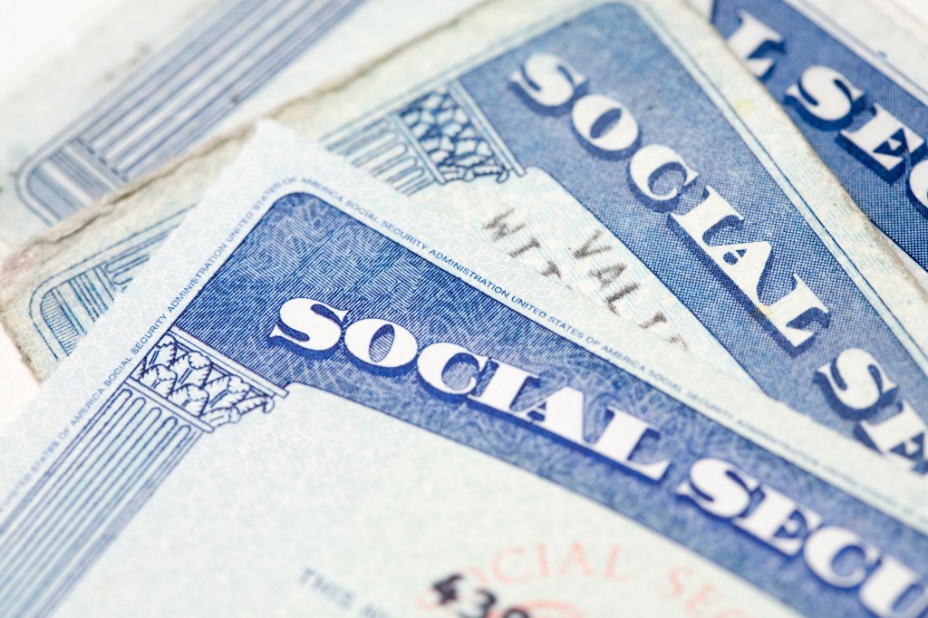 House members propose reducing public service retirement limitation