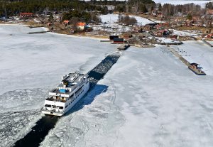 After US expansion, Canada’s Davie shipyard eyes Sweden icebreaker gap