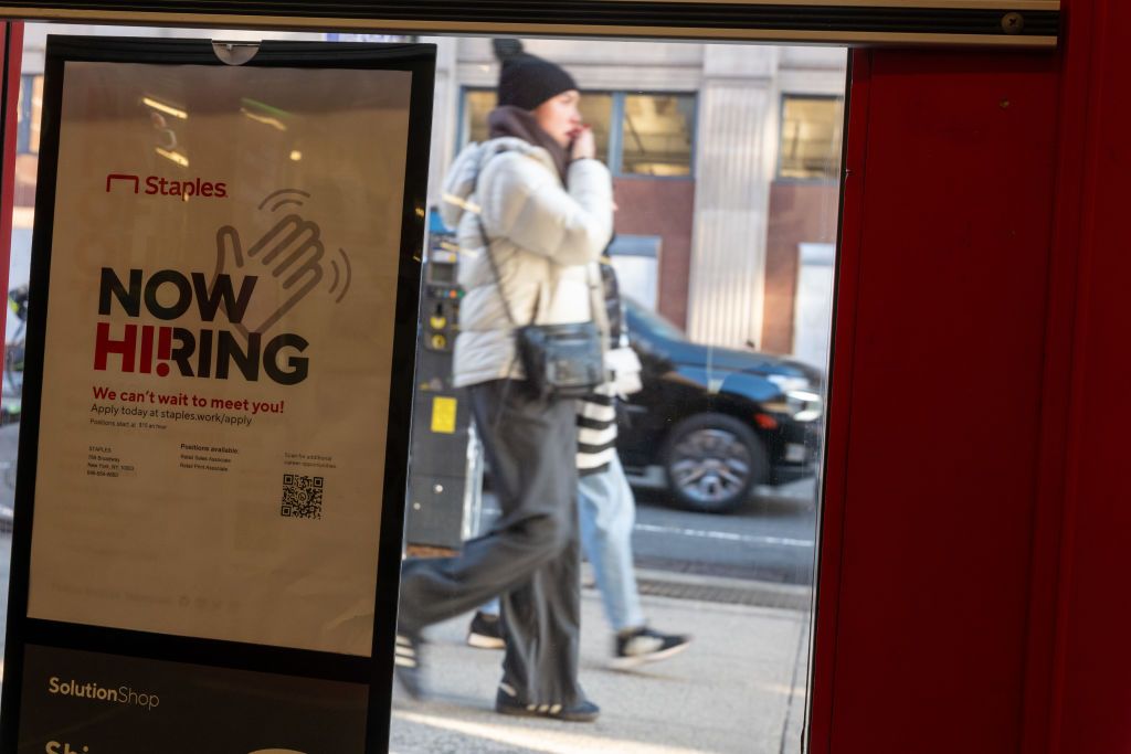 Unemployment rate for veterans drops to 3.2%, women vets surge on jobs market