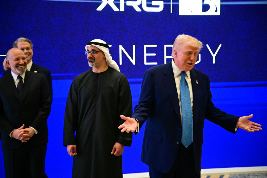 What’s wrong with Trump accepting a 747 from Qatar? Everything.
