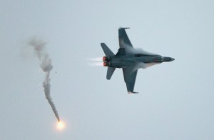 Aging Australian Hornets sold to American company | Defense News Weekly Extra