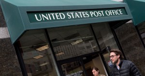 Should USPS retirees have to enroll in Medicare?