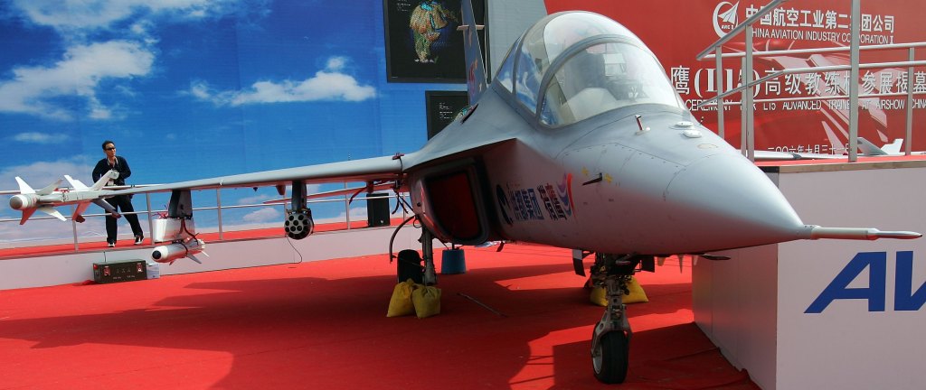 UAE to buy a dozen Chinese L-15 trainer aircraft