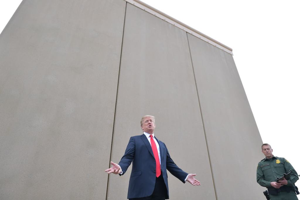 Trump inspects US-Mexico border wall prototypes