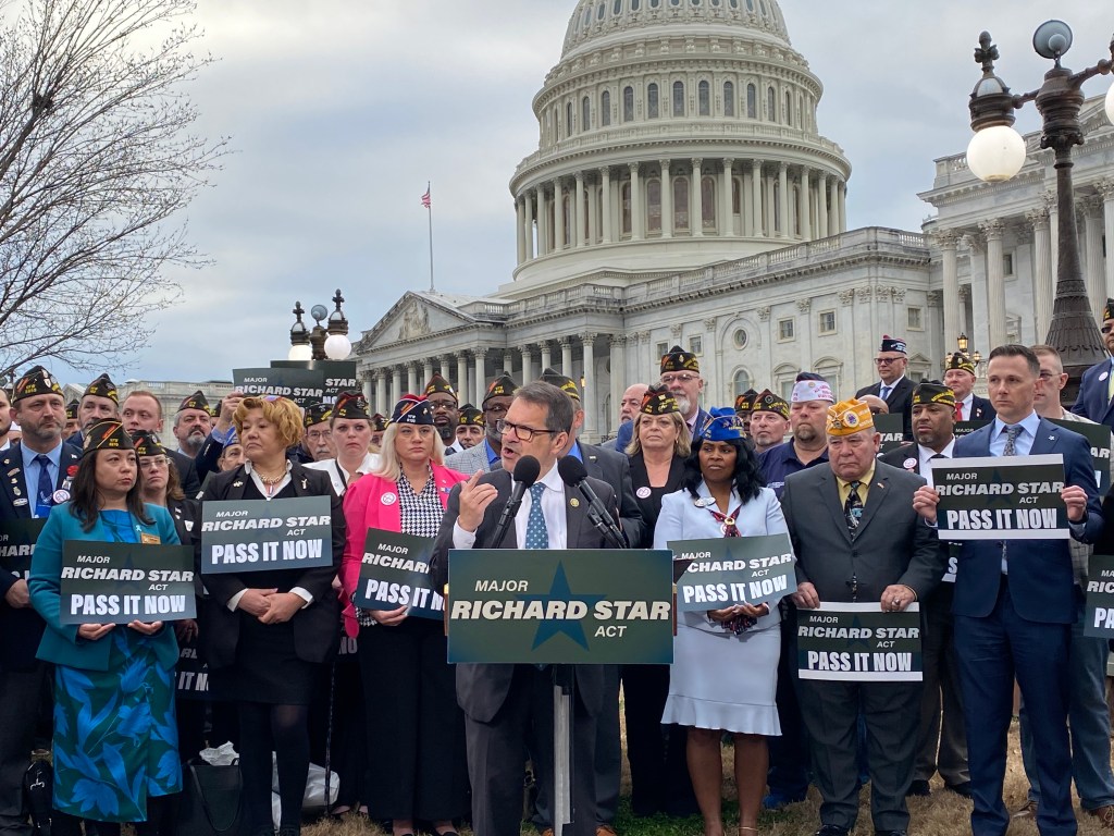 Disputed veterans benefits bill gets pulled before House vote
