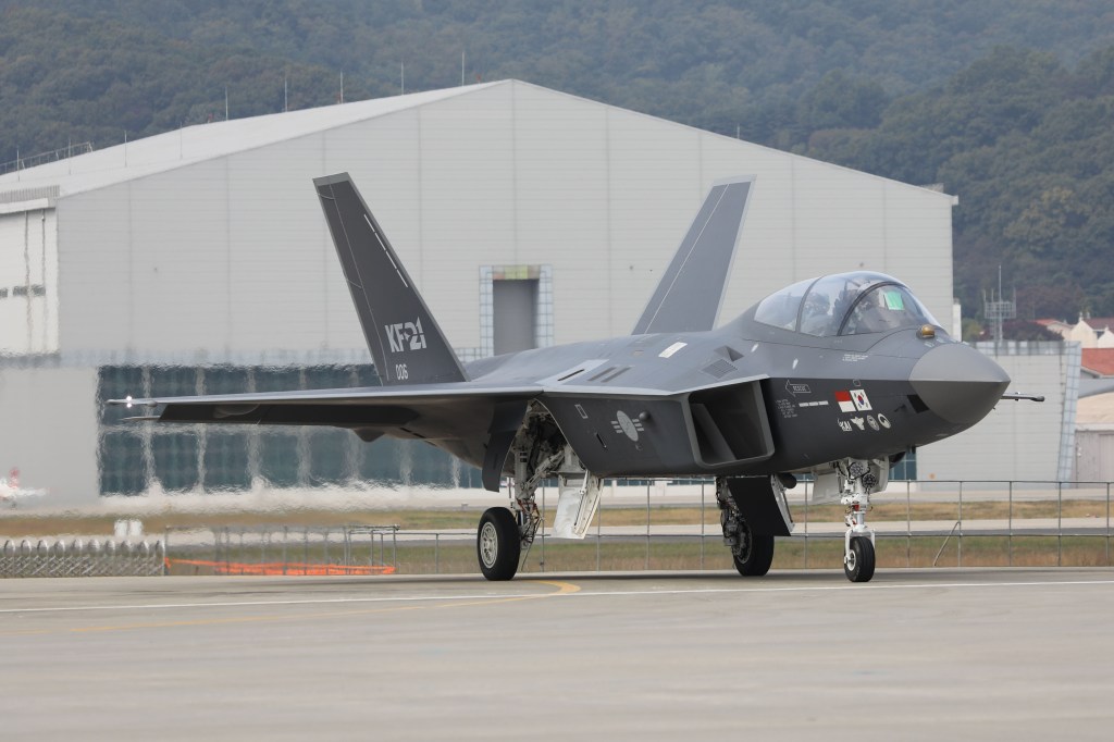 South Korea orders first batch of KF-21 fighters