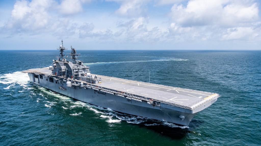 New amphibious assault ship delivered | Defense News Weekly Extra