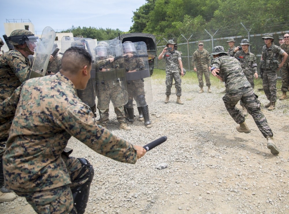 Many troops in the Pacific don’t think war with North Korea is imminent
