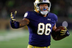 Notre Dame eyes Saturday night showdown with Navy