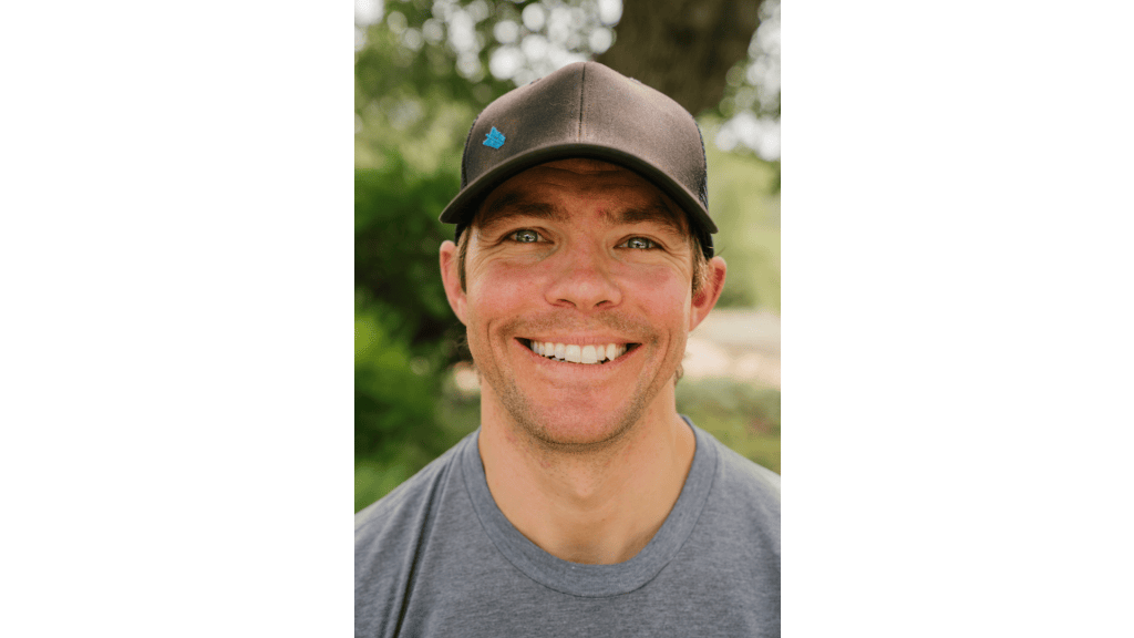 Veteran helps others through mental health advocacy, holistic wellness