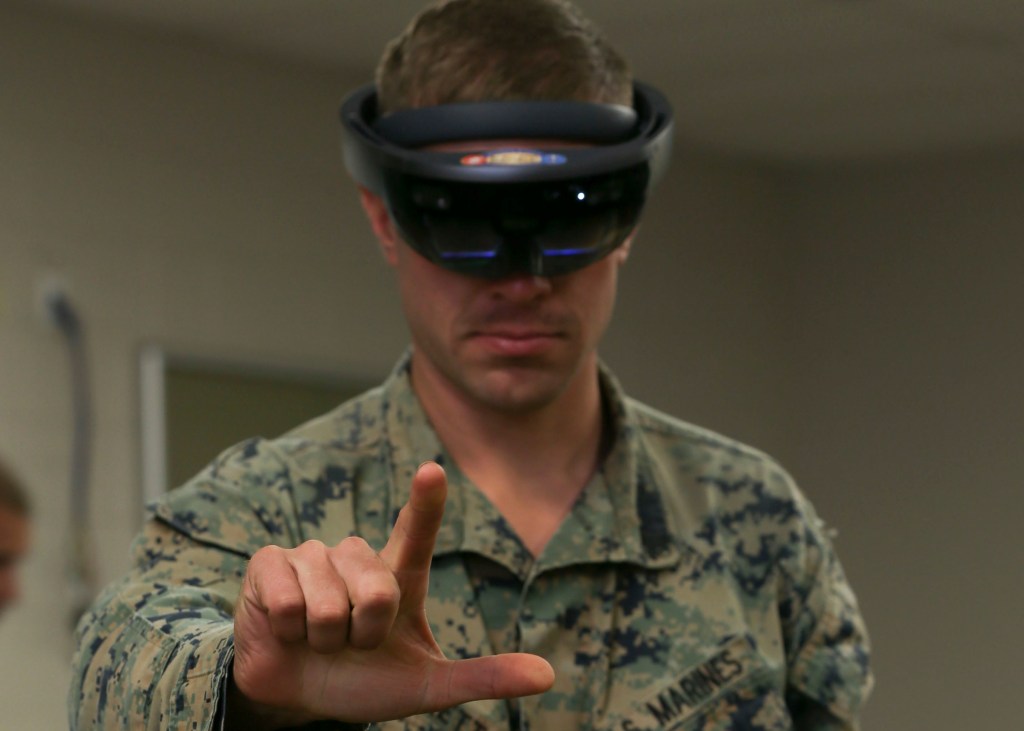 Microsoft workers thumbs down on heads-up displays for war