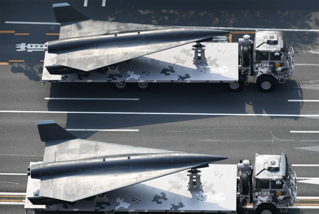 Satellite image shows WZ-8 supersonic drone at Chinese base