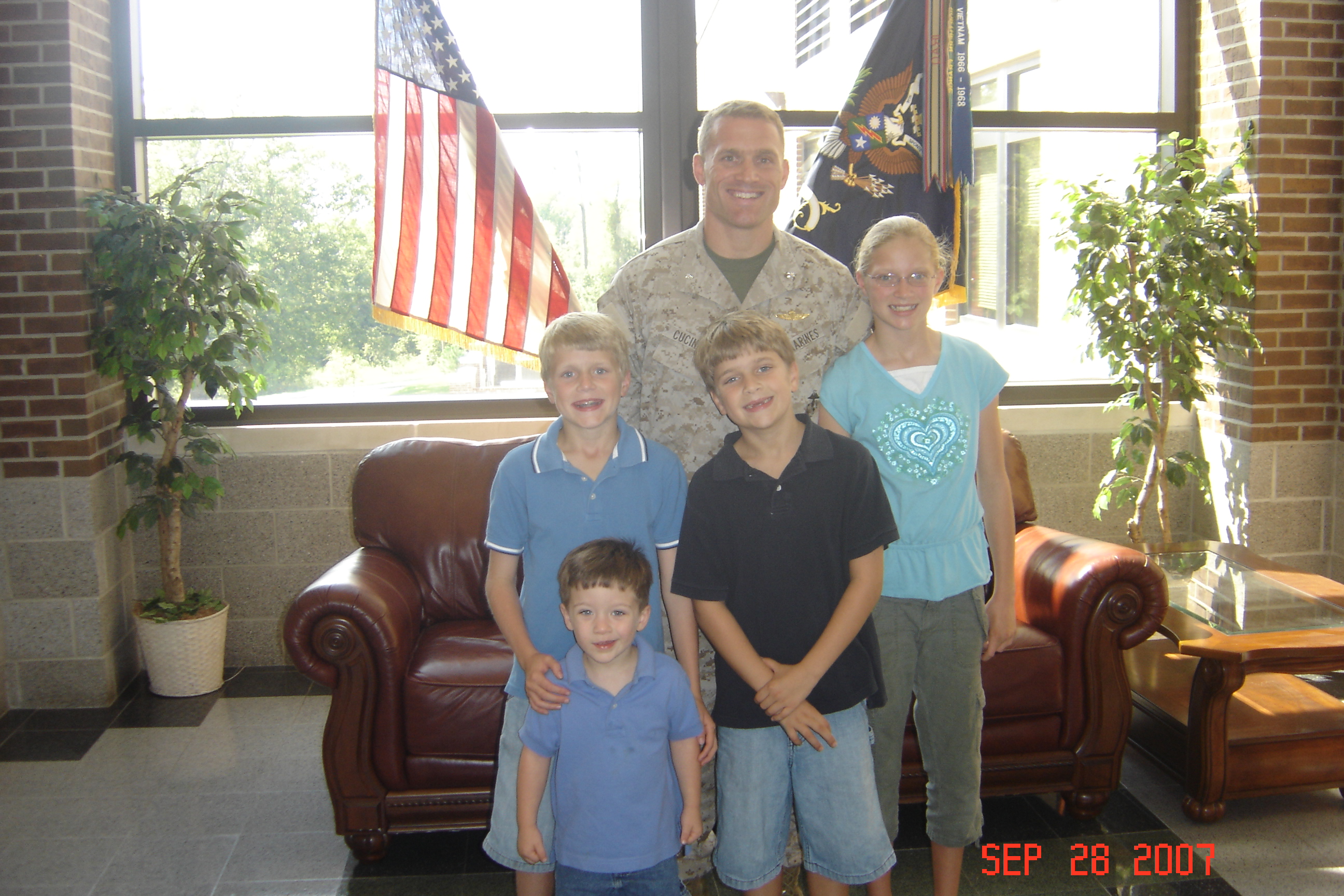 Paul Cucinotta with his children Marissa, Nick, Joey, and Sam in Fort Benning, Ga., on Sept. 28, 2007.