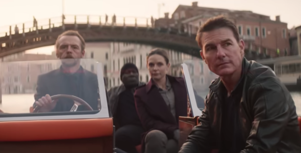 Navy lends carrier to Tom Cruise for new ‘Mission: Impossible′