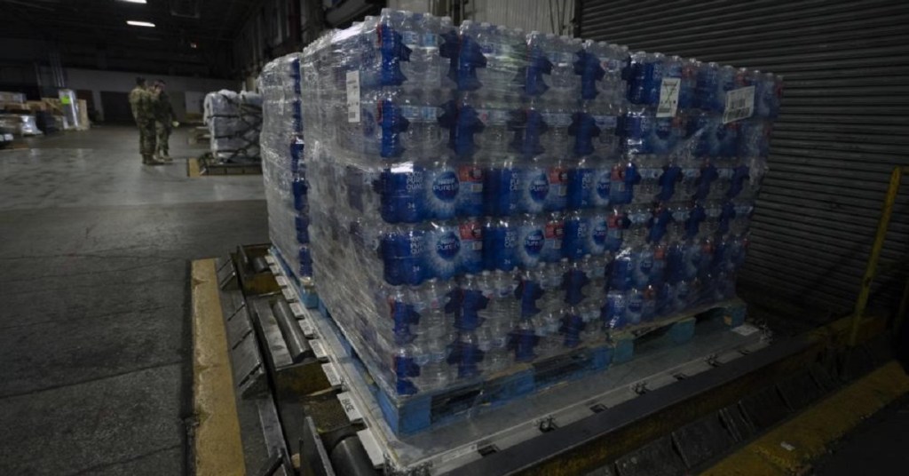 ‘I regret I did not tell our families not to drink the water,’ Hawaii joint base commander says